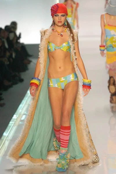 Look 27